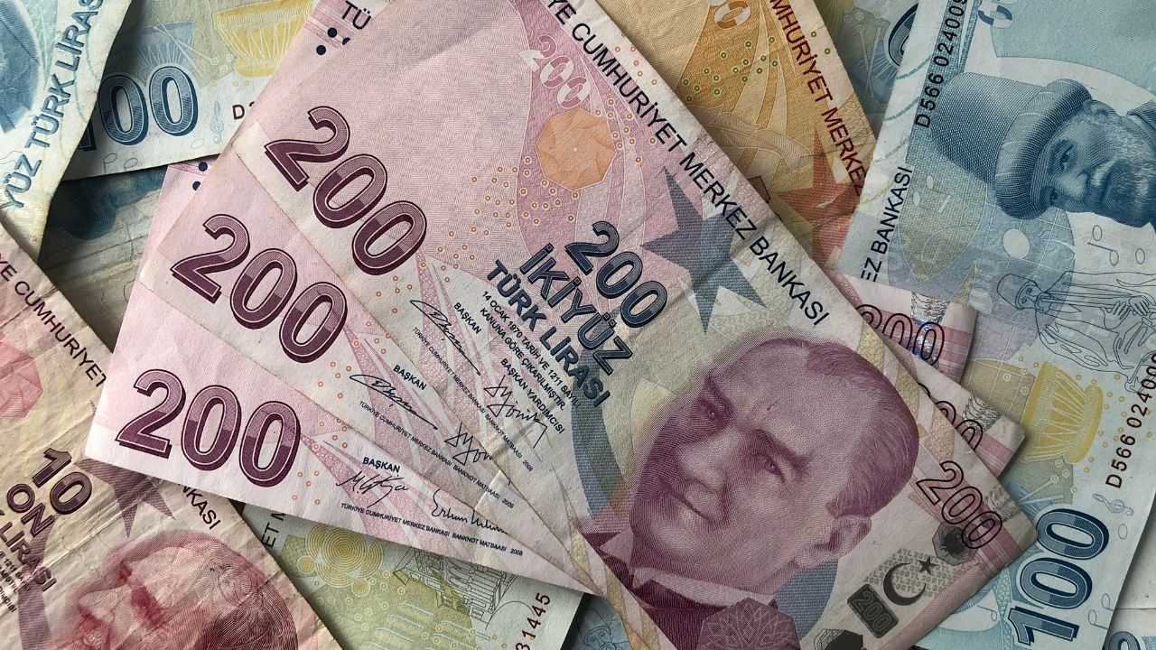 Maaşlara 5000 TL ek zam! Resmi duyuru geldi